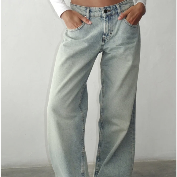 Motel Rocks Roomy Extra Wide Low Rise Jeans in Super Bleached Wash W24 L32 - Picture 4 of 7